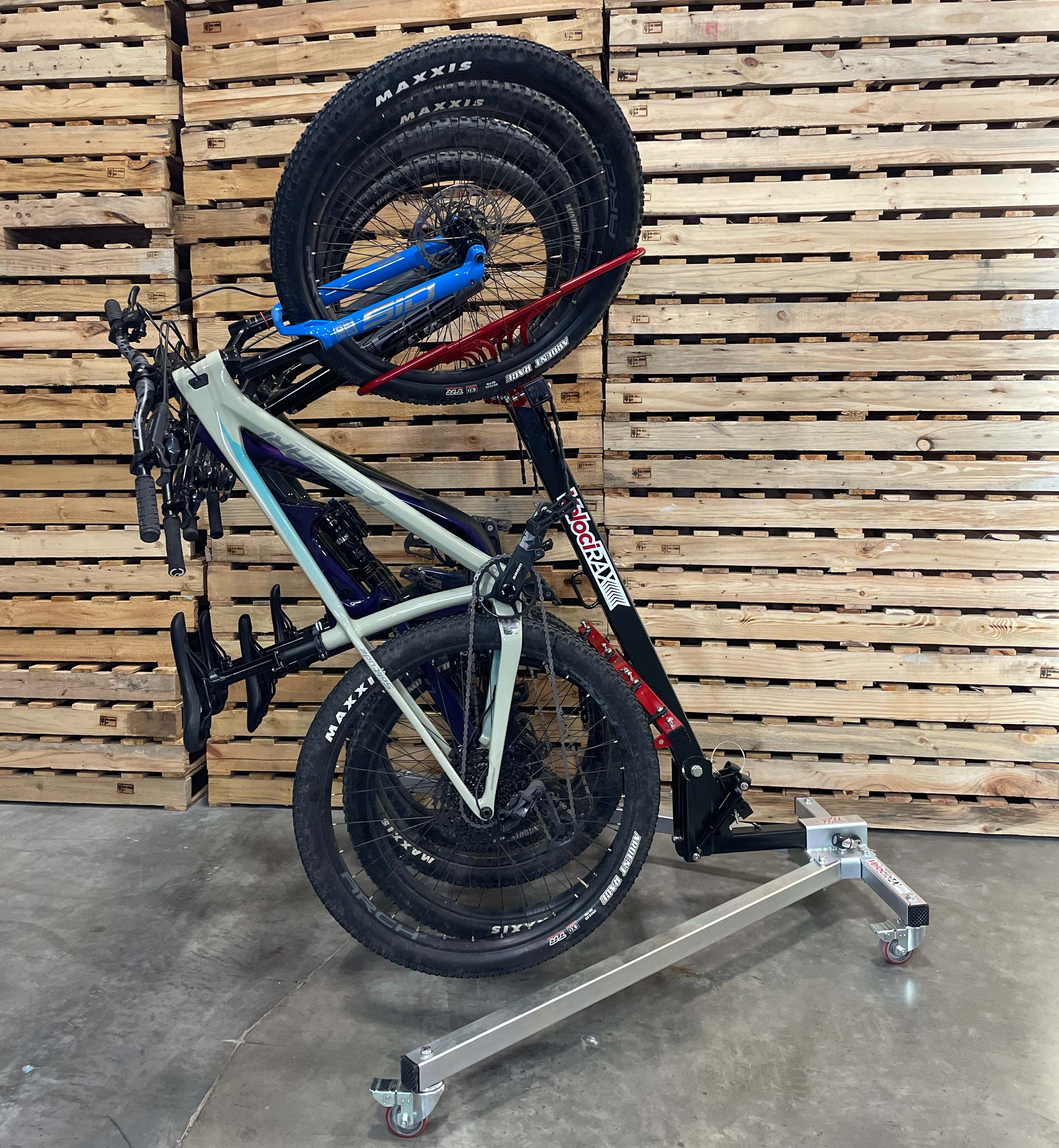 Bike rolling stand deals